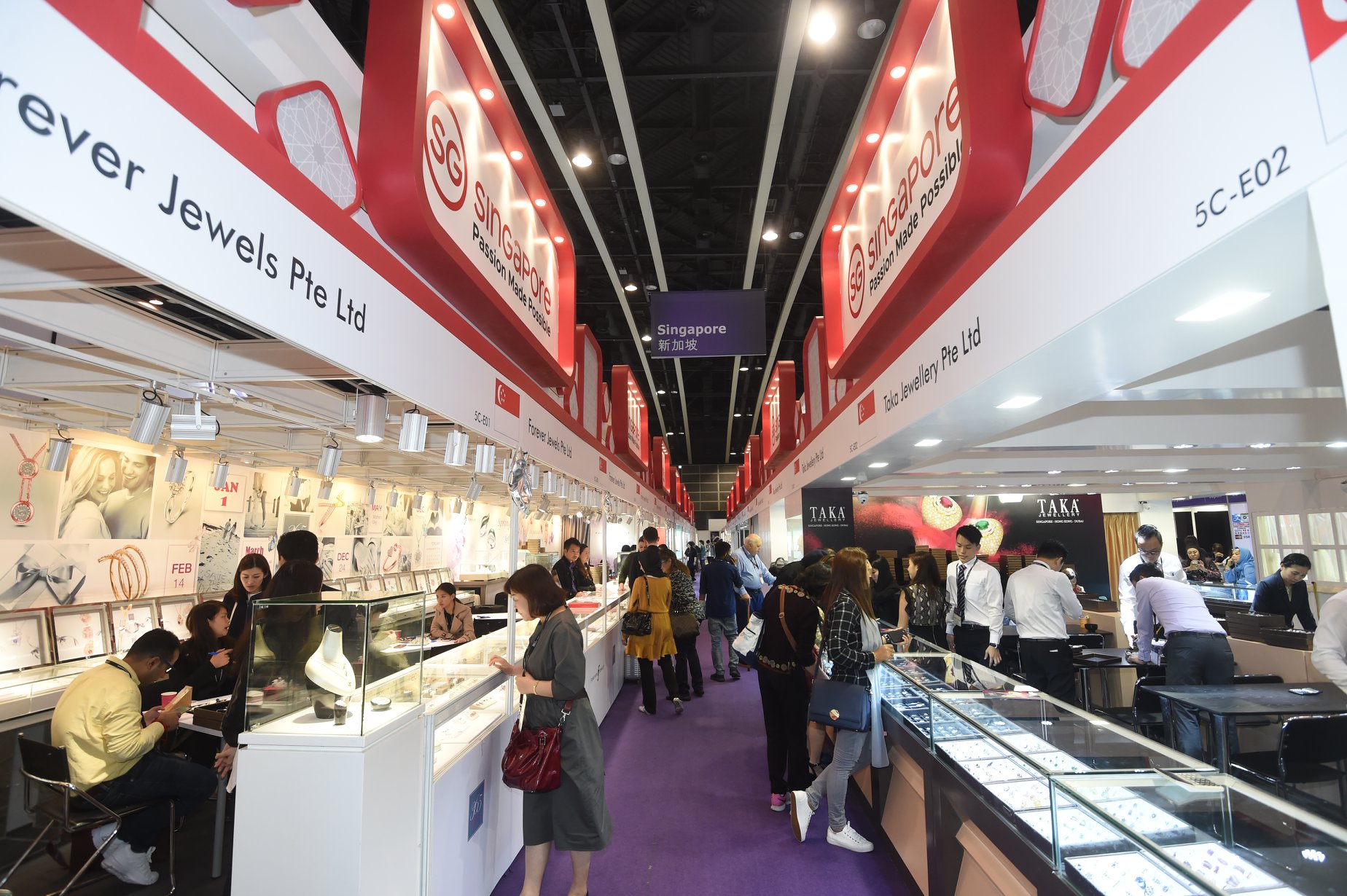 Hong Kong Jewelry Fair 2025 - Joan Hughes