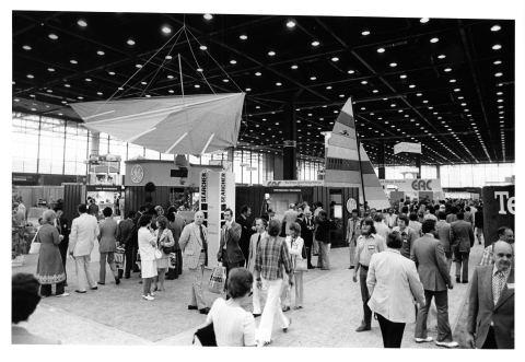 CES - 1975